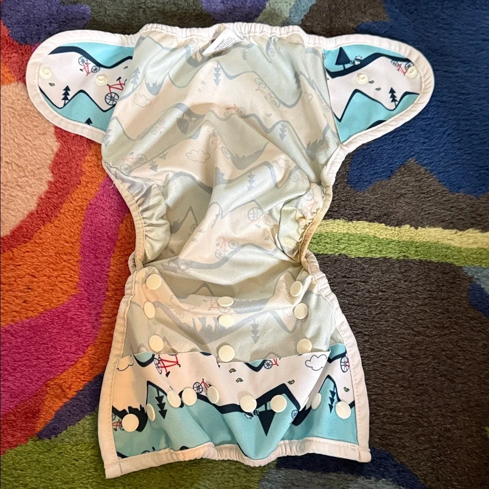 Thirsties diaper cover, GUC, size Two, Snap closure, adjustable snaps